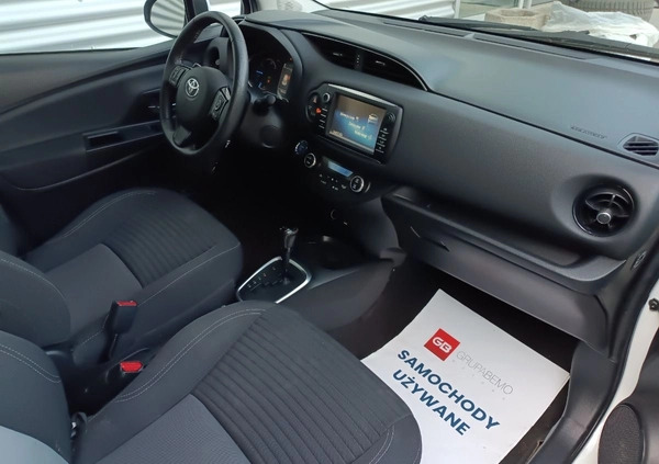 Toyota Yaris cena 59900 przebieg: 94243, rok produkcji 2018 z Poznań małe 466